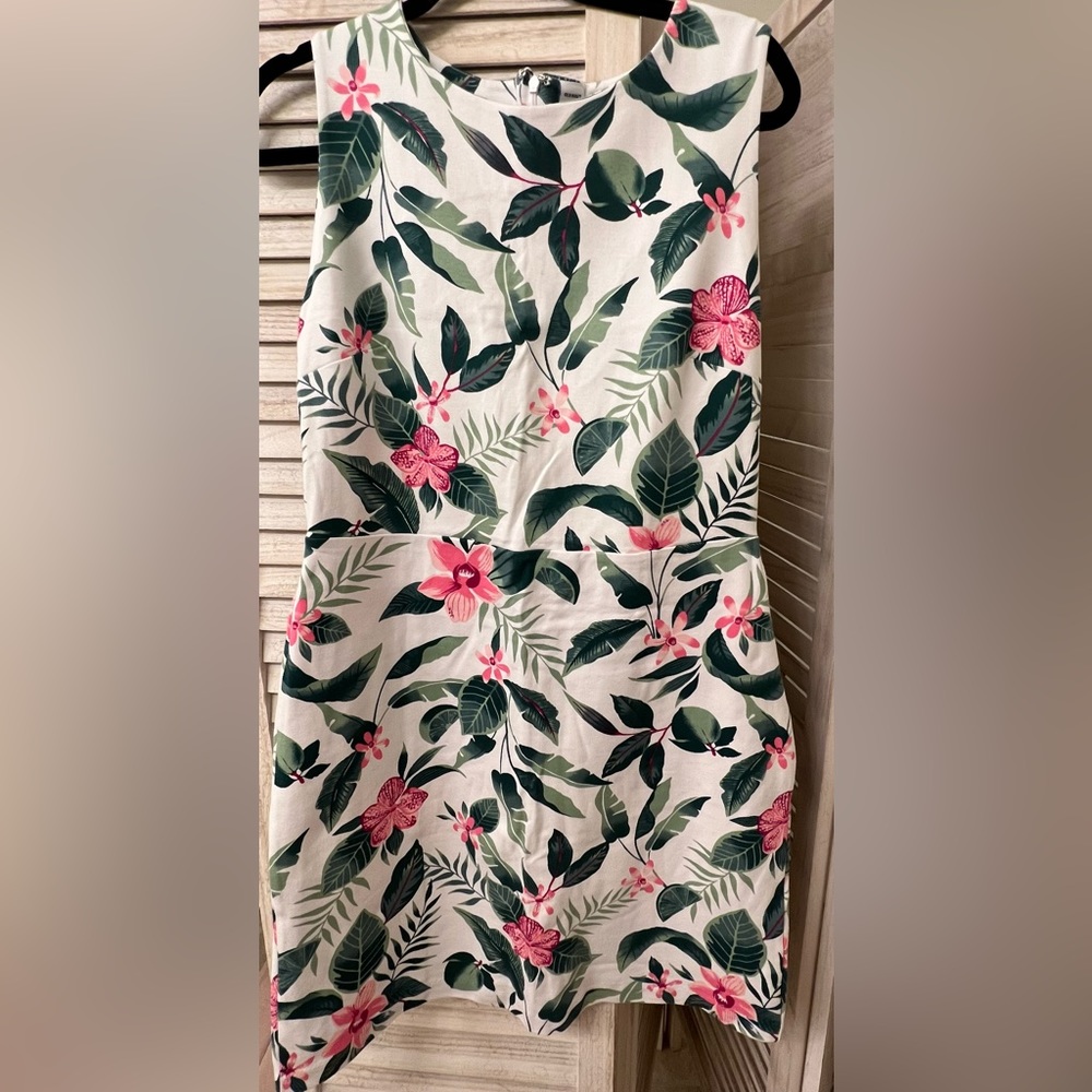 Floral Casual Dress. Size:L, Worn Once, Very good condition